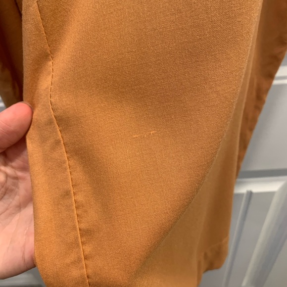 Bombay & Paisley capris. Caramel colored. Wide leg capri pants. Size Large. - Picture 11 of 11